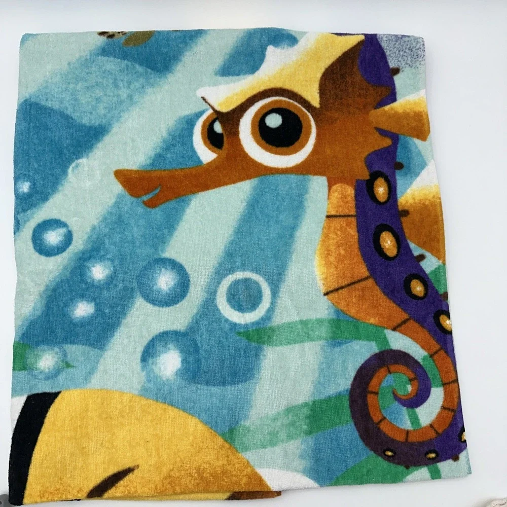 Disney Pixar Finding Nemo Beach Towel Girls 30x60 Multicolor Cotton 47602 NEW
